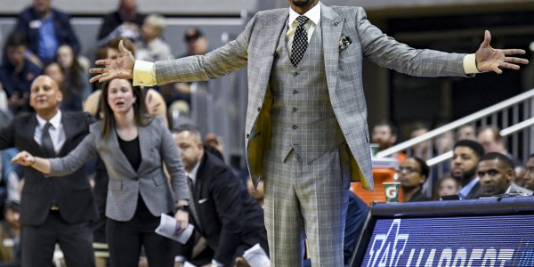 kaiyun-勇士新主教练五大人选：选伊戈达拉还是等尼克斯炒掉迈克·布朗