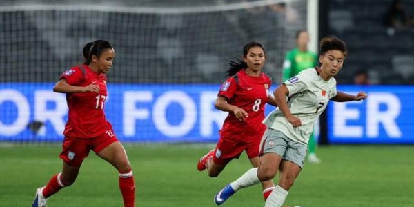 kaiyun-女足亚洲杯！2-0，王霜世界波吊射！中国队开门红，击败孟加拉国