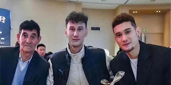 拜合拉木：父母双亡被爷爷养大，今闯入亚洲杯决赛，孙继海没说错